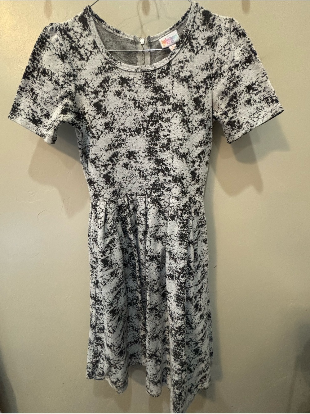 LuLaRoe | Amelia Dress with Pockets | Black & Grey Pixellated Pattern | XS | GUC